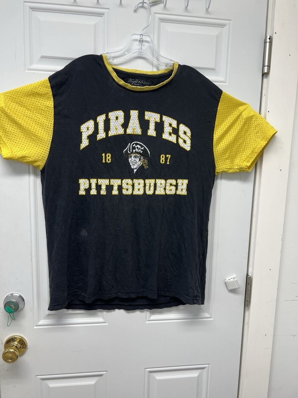 Pittsburgh Pirates T-Shirt Size XL NOC3267 vintage jersey